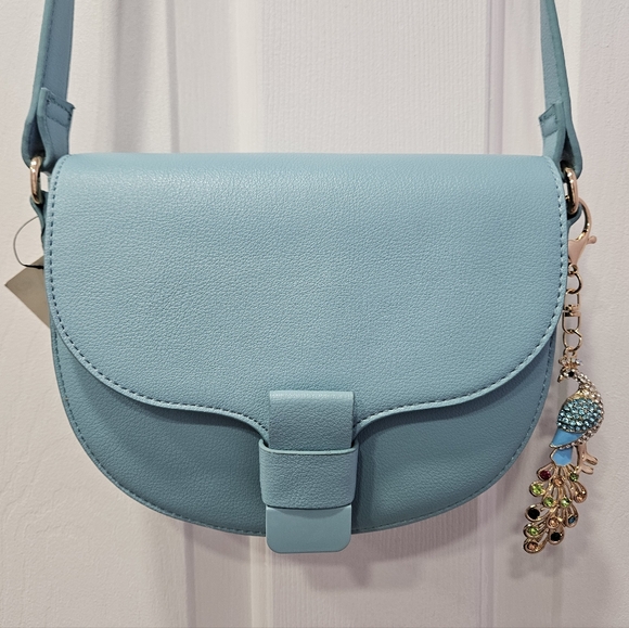 🥳 HOST PICK 🥳 Macy's On 34th Leather Holmme Saddle Crossbody Bag - NWT - Picture 10 of 10